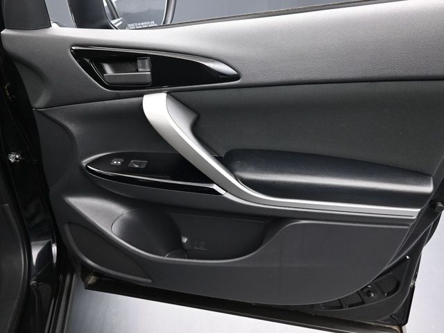 Vehicle image 44 of 48