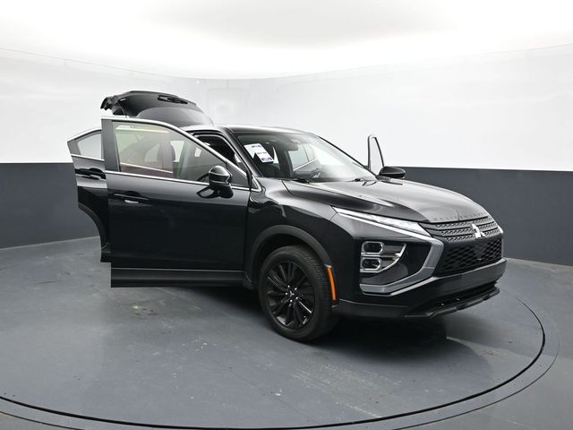 Vehicle image 10 of 48