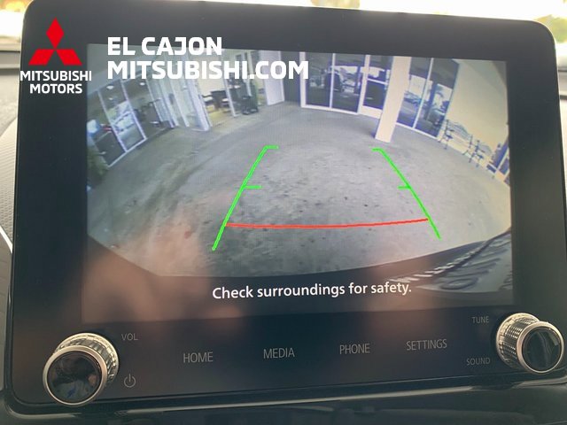 Vehicle image 15 of 22