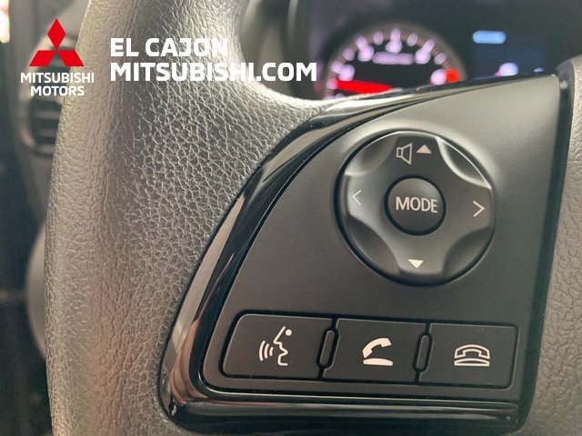Vehicle image 17 of 22