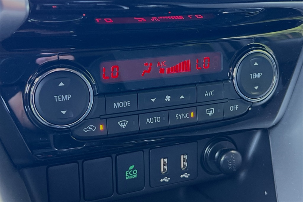 Vehicle image 23 of 29