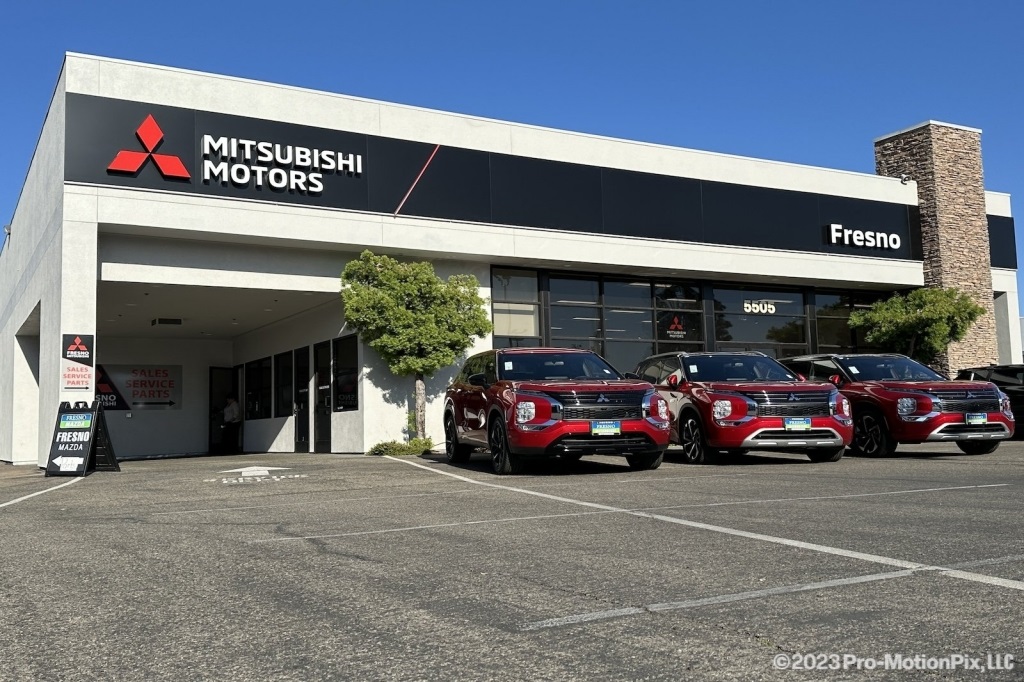 Vehicle image 9 of 29
