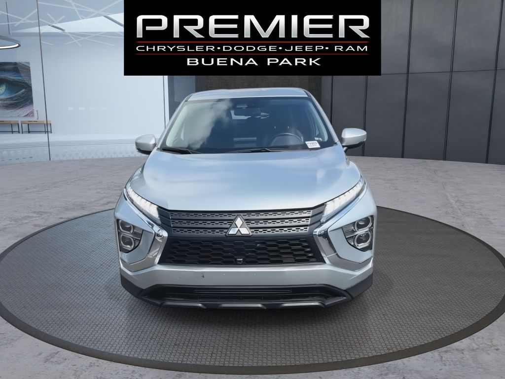 2024 Mitsubishi Eclipse Cross SE Image 3 of 25