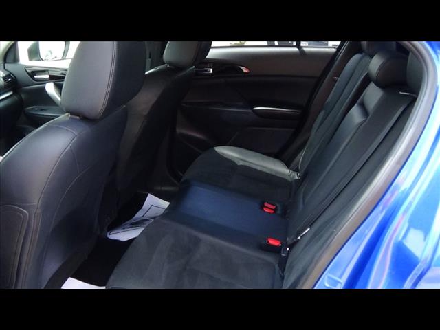 Vehicle image 14 of 35