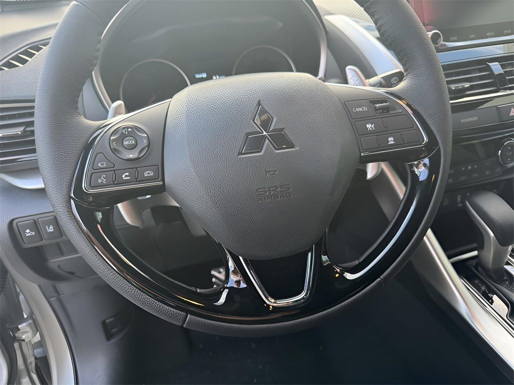 Vehicle image 22 of 25
