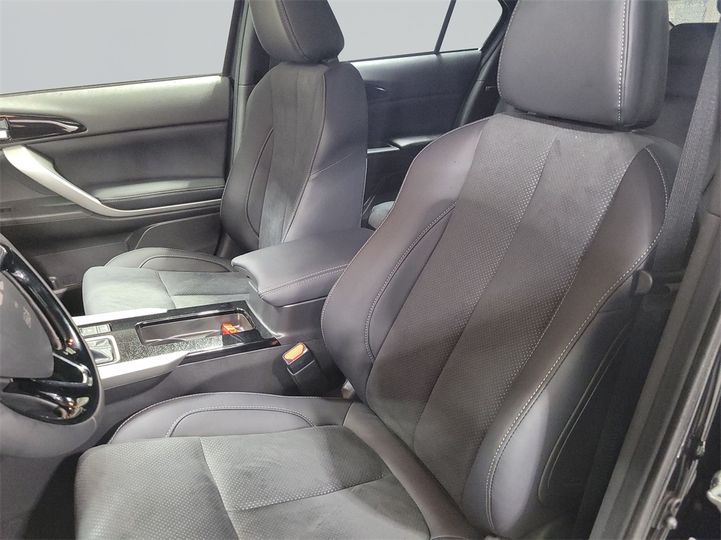 2024 Mitsubishi Eclipse Cross SE Image 10 of 32