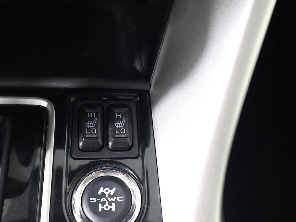 Vehicle image 41 of 52