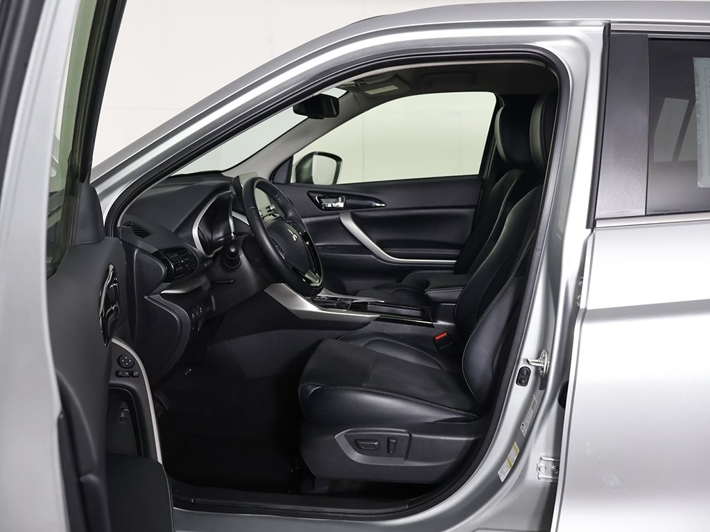 Vehicle image 44 of 52
