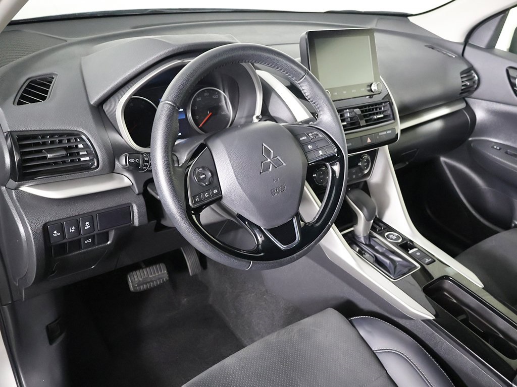 Vehicle image 21 of 52
