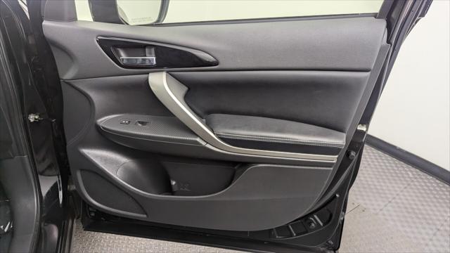Vehicle image 23 of 37