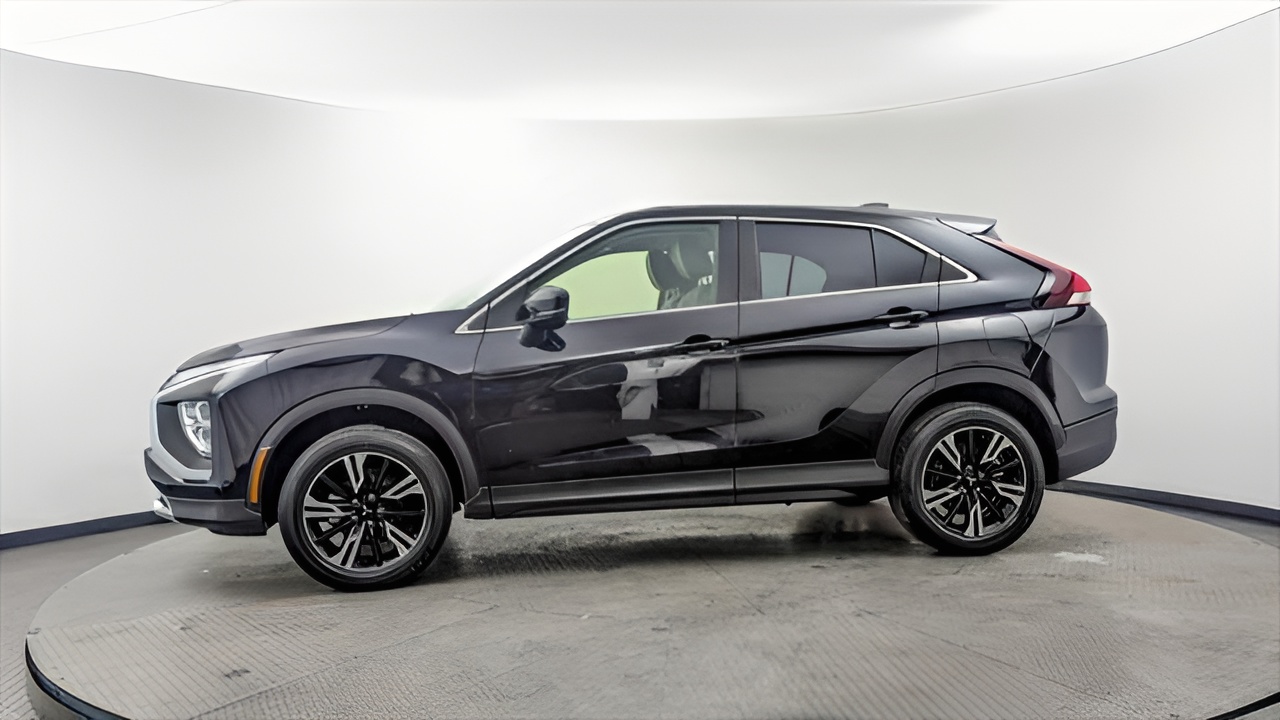 Vehicle image 31 of 37