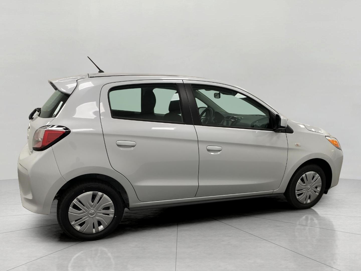2024 Mitsubishi Mirage ES Image 6 of 26