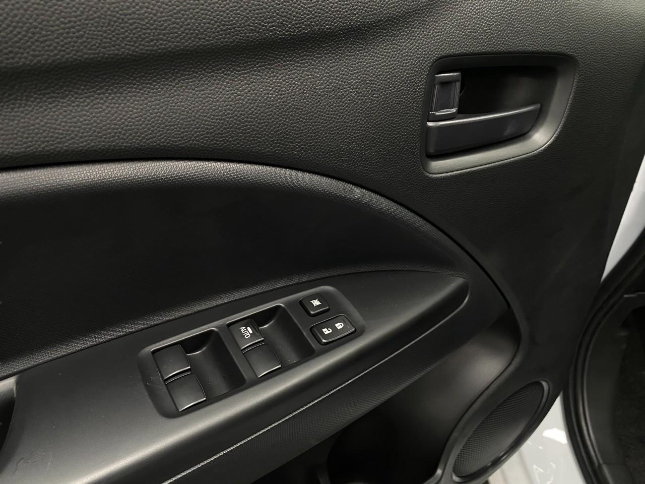 2024 Mitsubishi Mirage ES Image 24 of 26