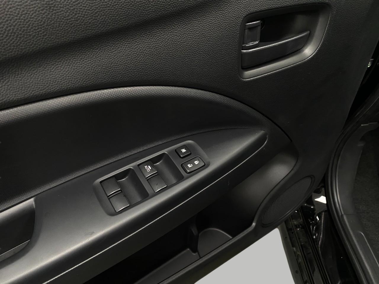 2024 Mitsubishi Mirage ES Image 25 of 27