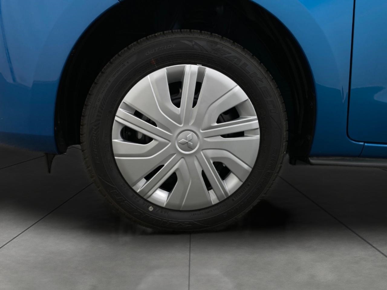 Vehicle image 11 of 27
