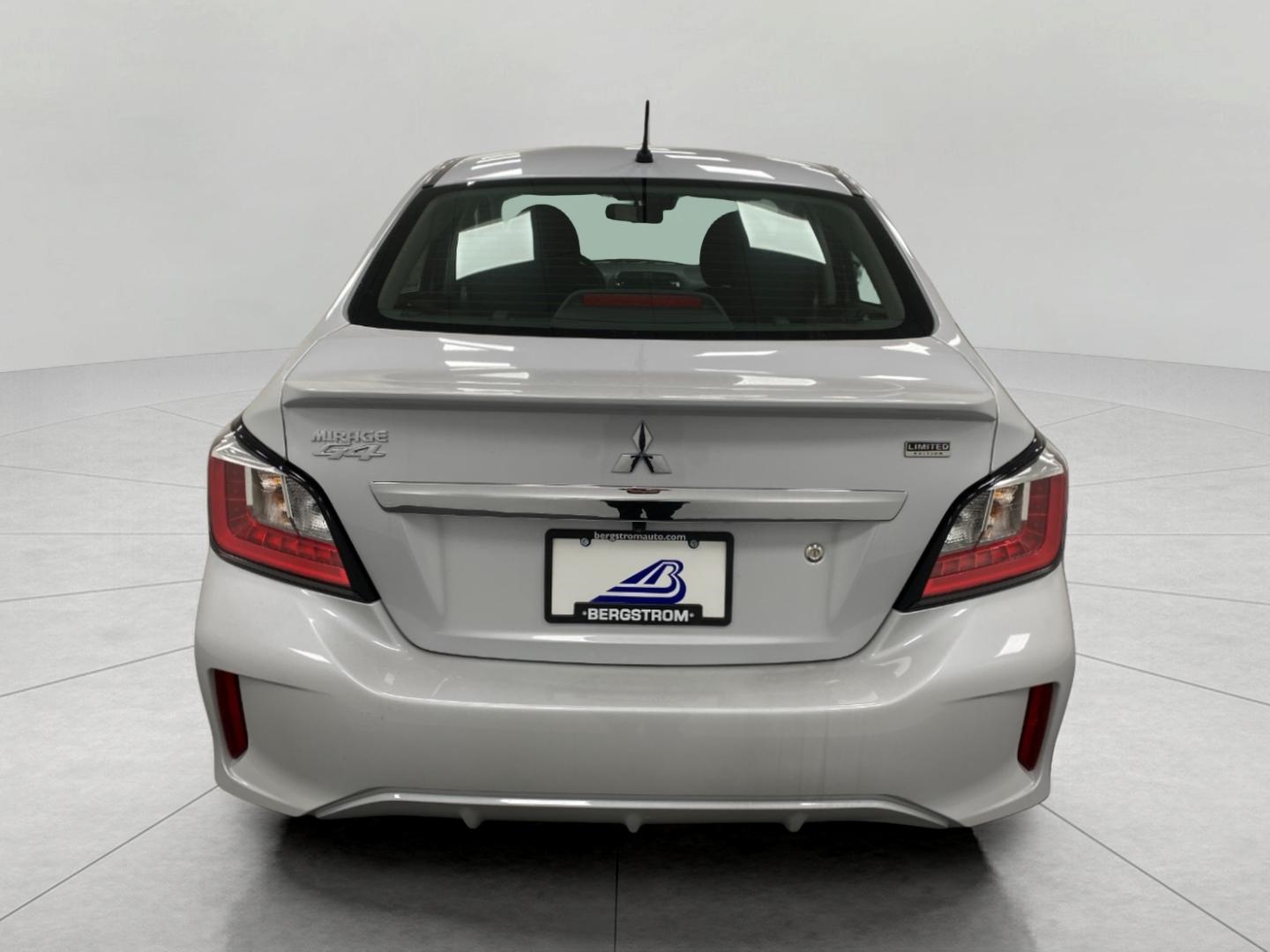 Vehicle image 22 of 25