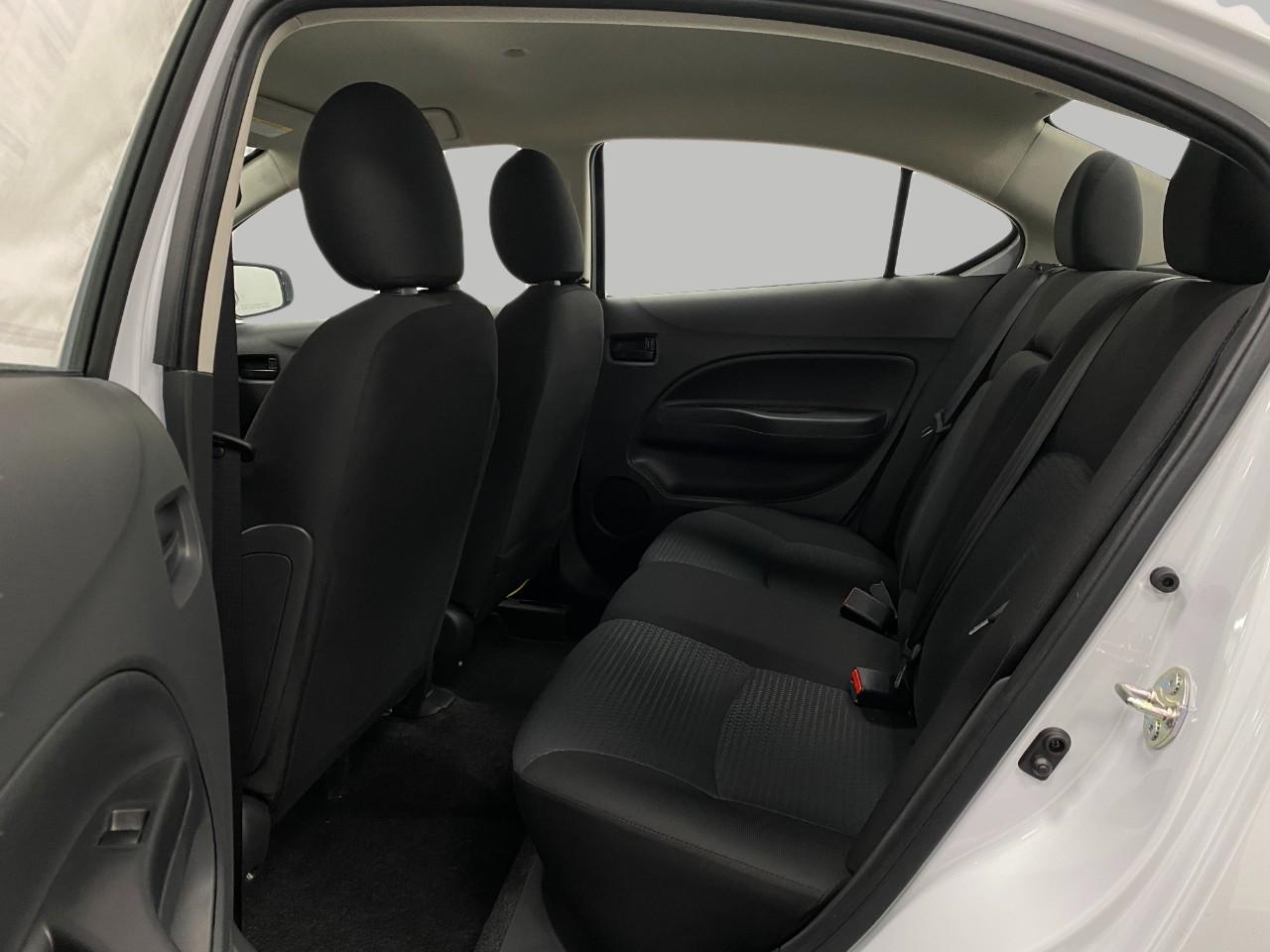 Vehicle image 21 of 25