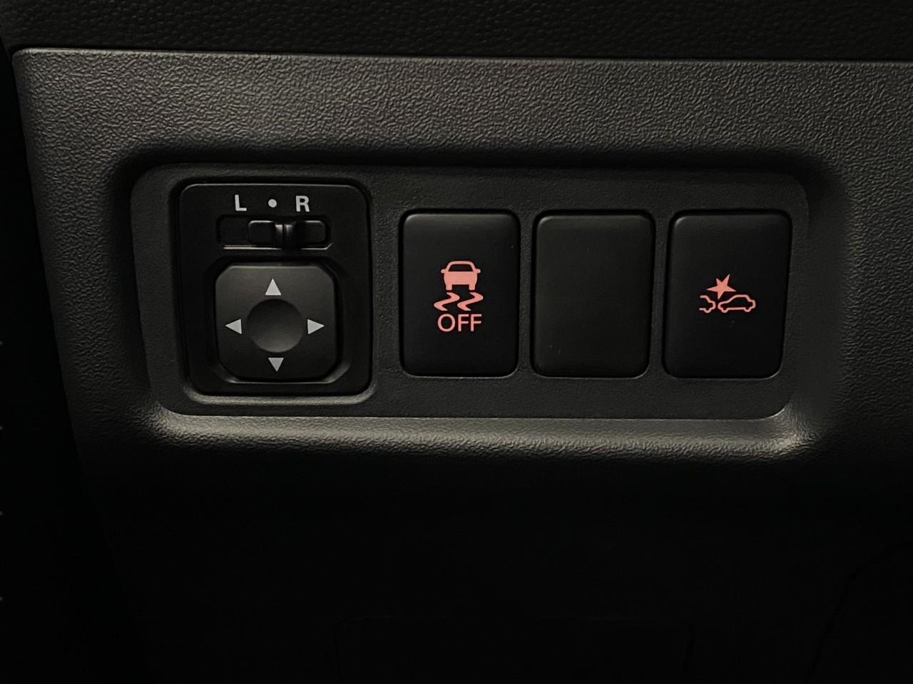 Vehicle image 13 of 27