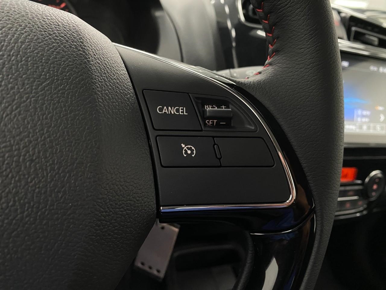 Vehicle image 16 of 27