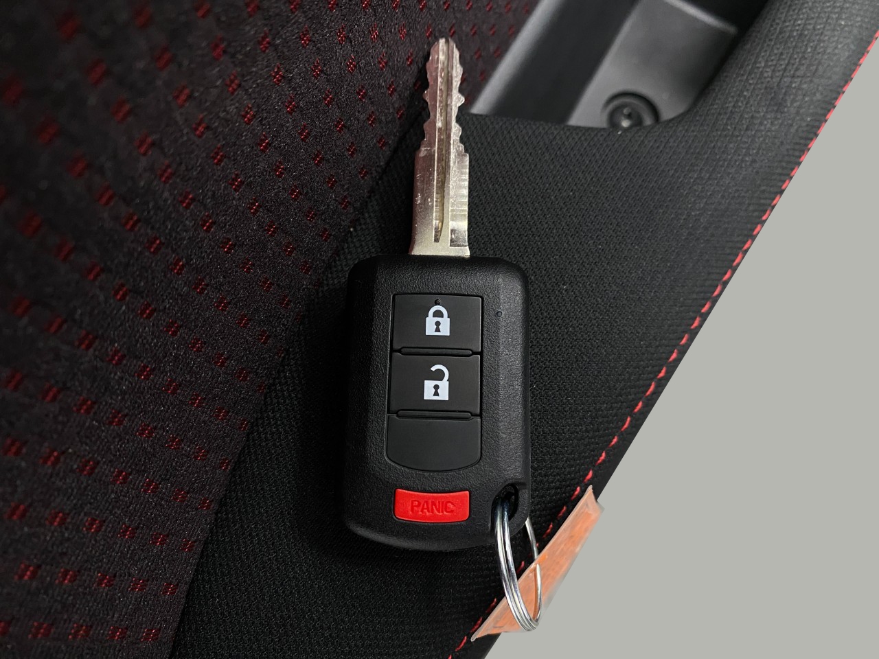 Vehicle image 26 of 27