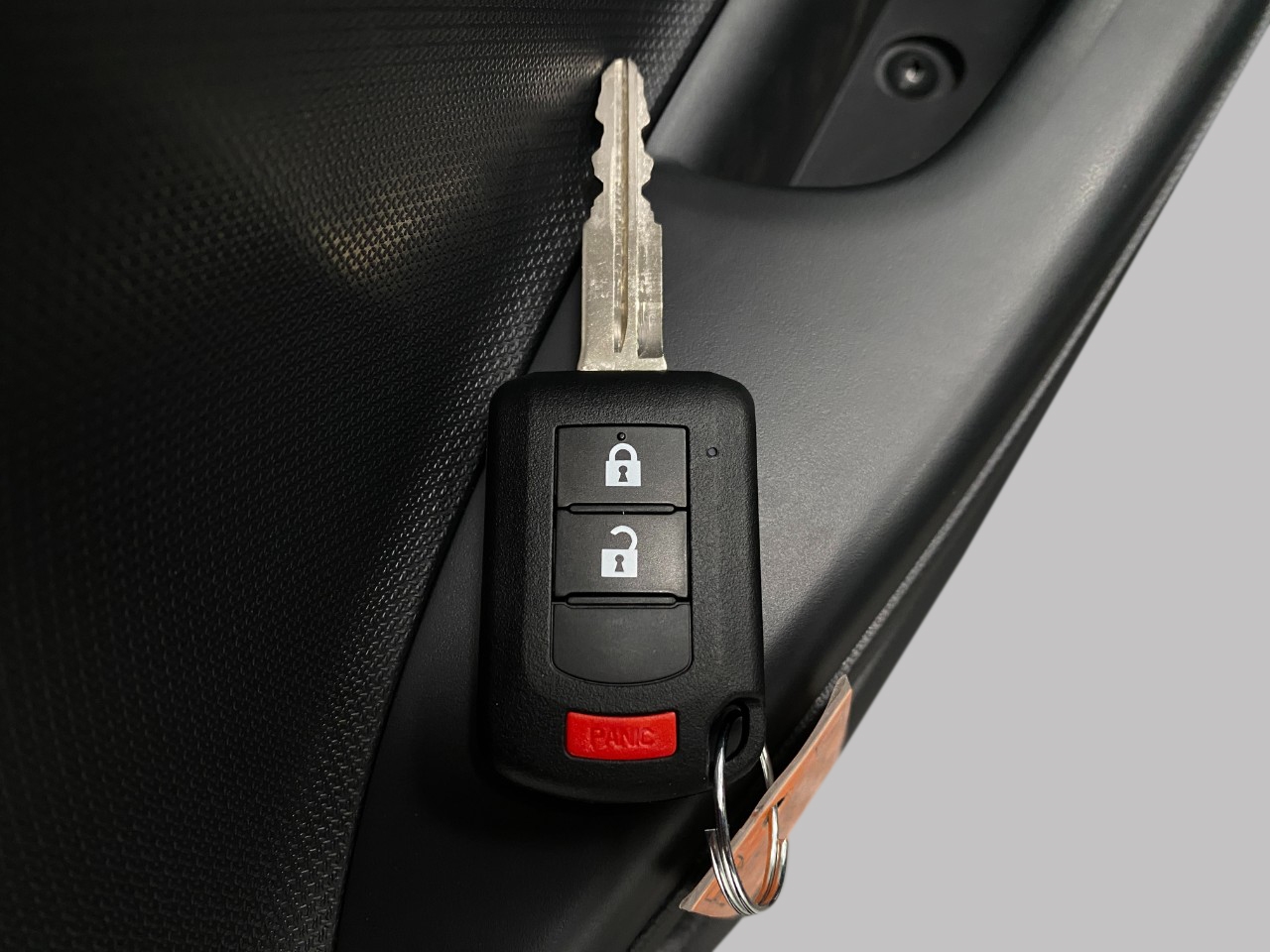Vehicle image 24 of 25