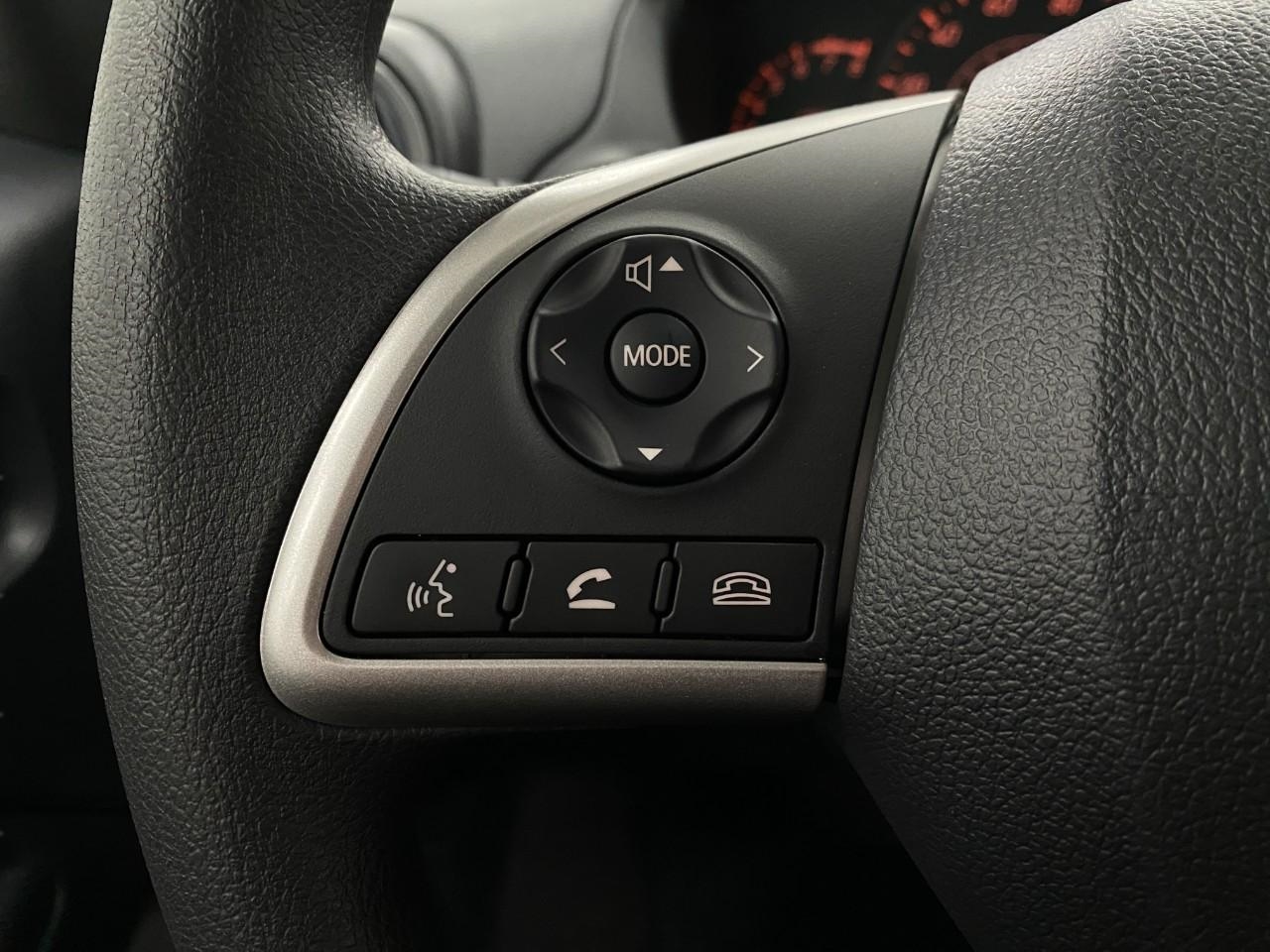 Vehicle image 17 of 25