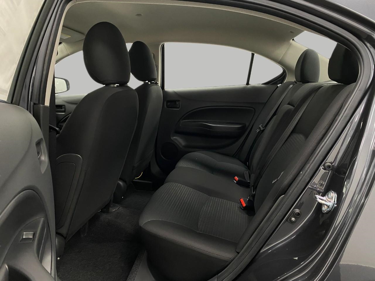 Vehicle image 21 of 25