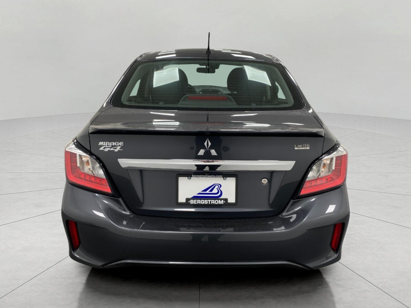 Vehicle image 22 of 25