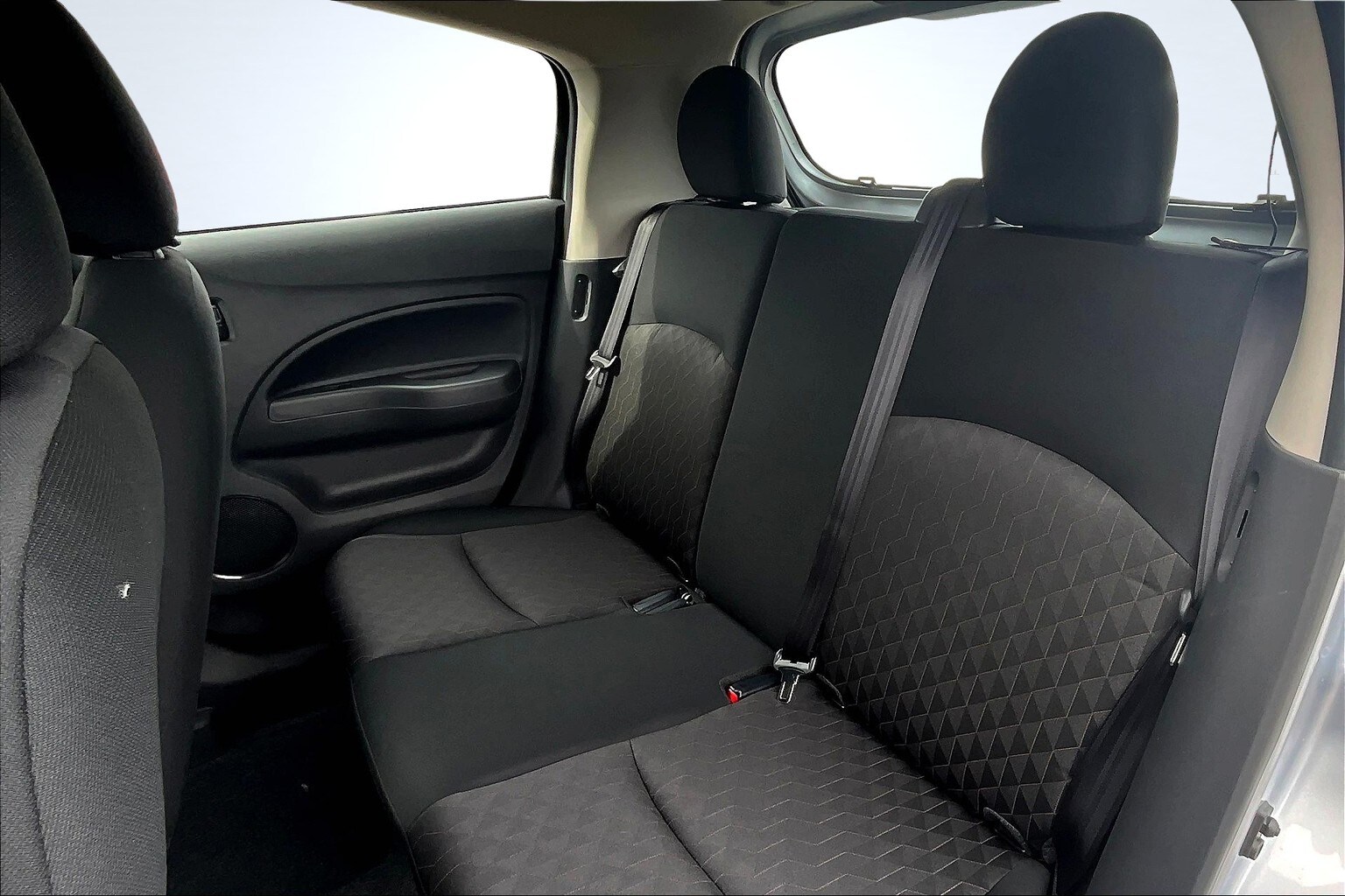 Vehicle image 10 of 14