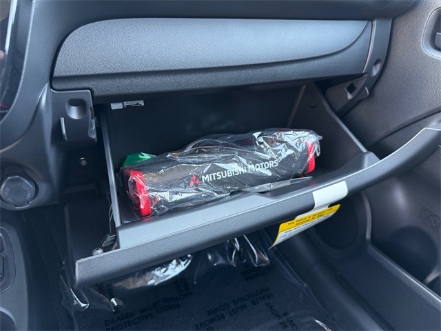 Vehicle image 20 of 32