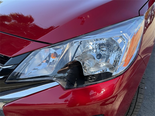 Vehicle image 28 of 32