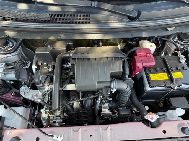 Vehicle image 26 of 32