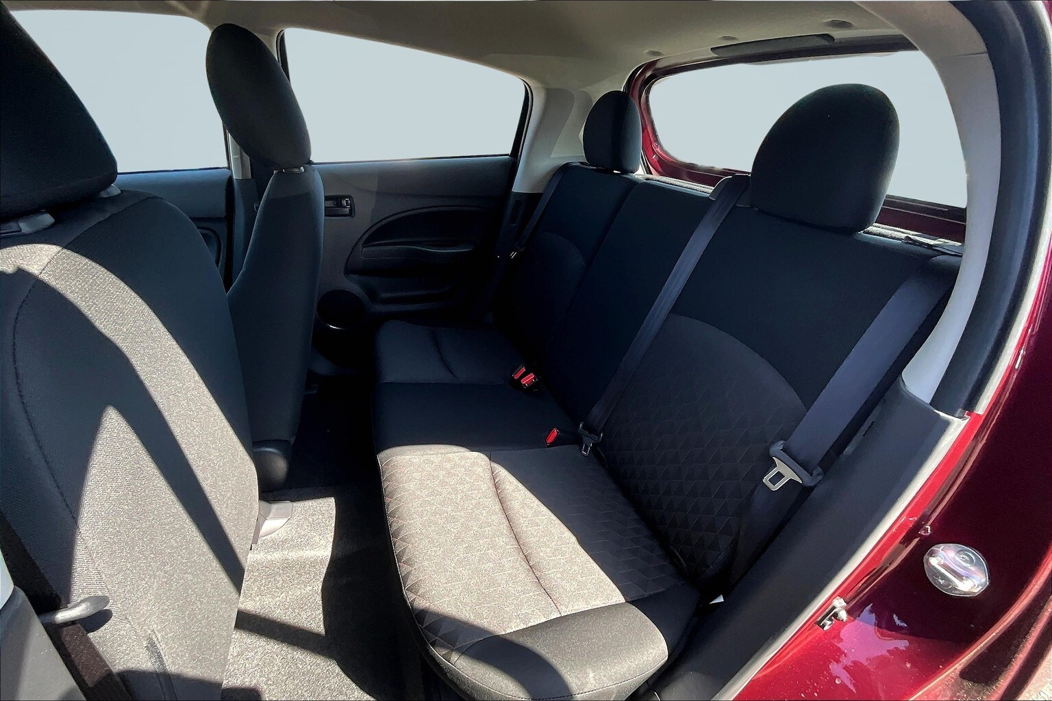Vehicle image 10 of 14
