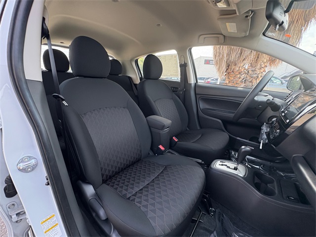 Vehicle image 21 of 25