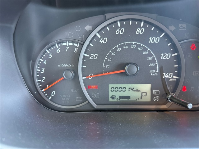 Vehicle image 15 of 32
