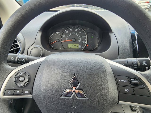 Vehicle image 14 of 18