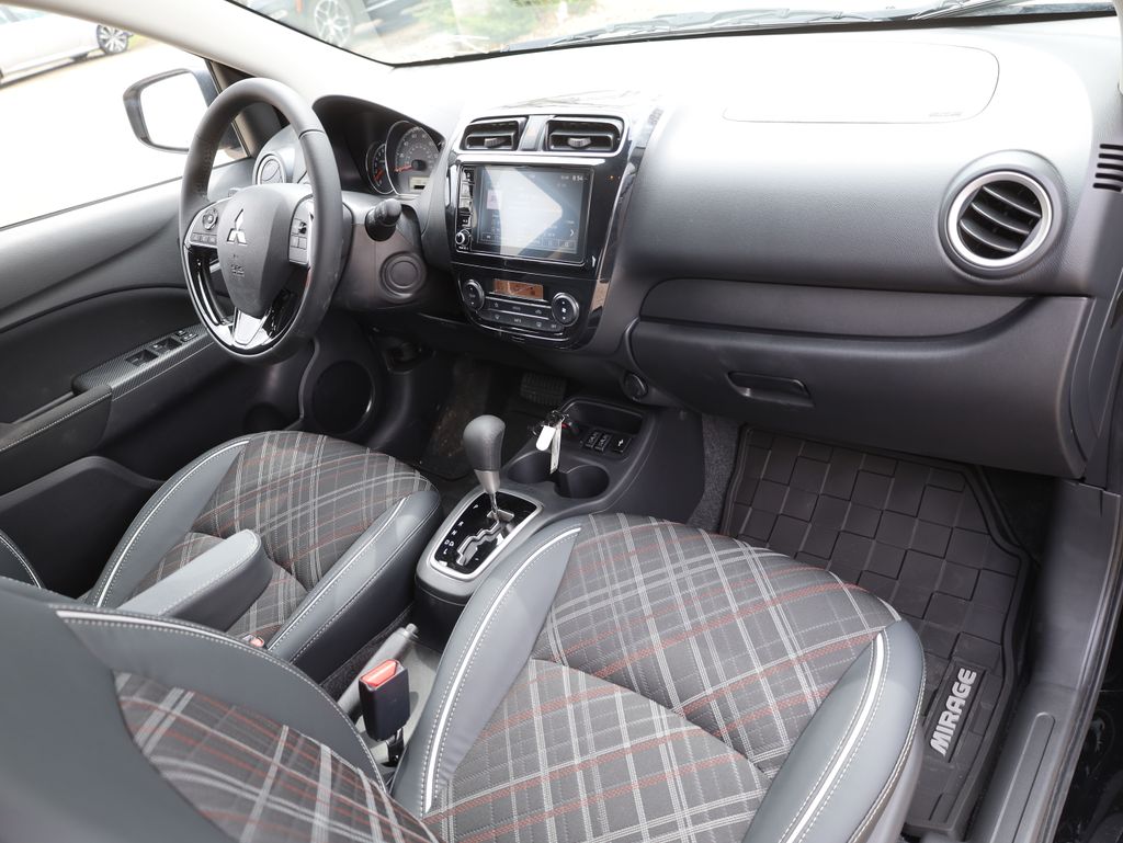Vehicle image 13 of 39