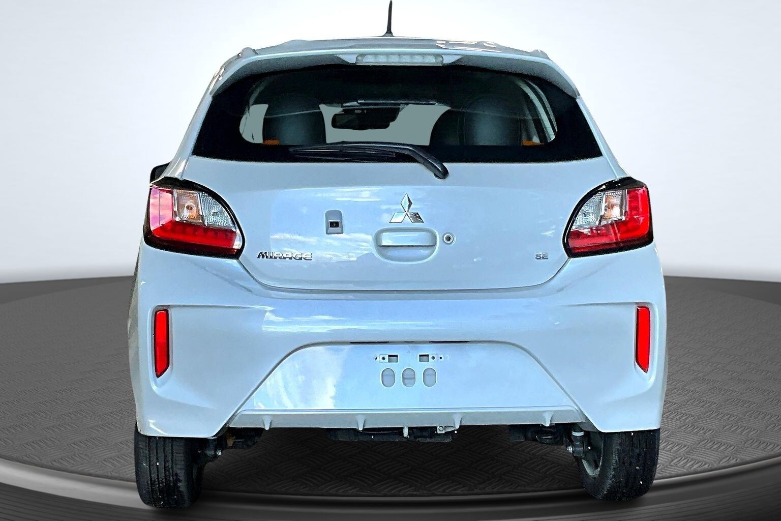 2024 Mitsubishi Mirage Image 3 of 14
