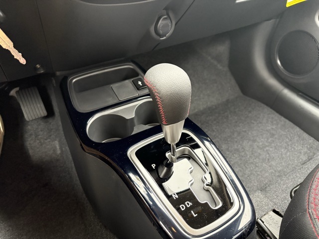 Vehicle image 22 of 29
