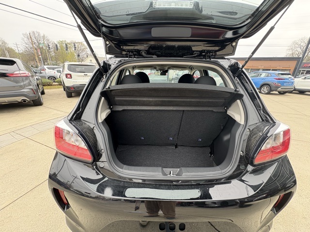 Vehicle image 11 of 29