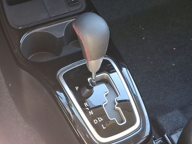 Vehicle image 7 of 11