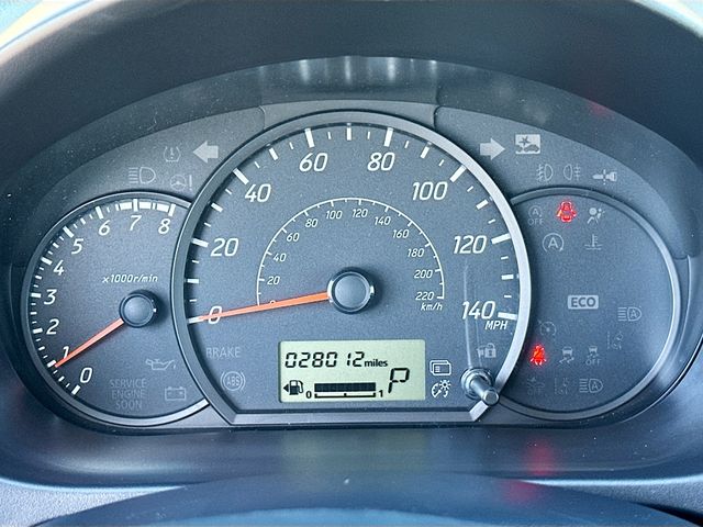 Vehicle image 20 of 32