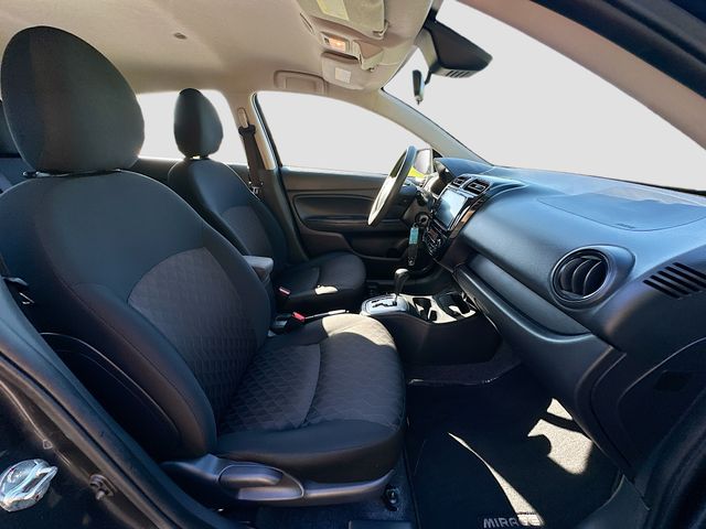 Vehicle image 14 of 32