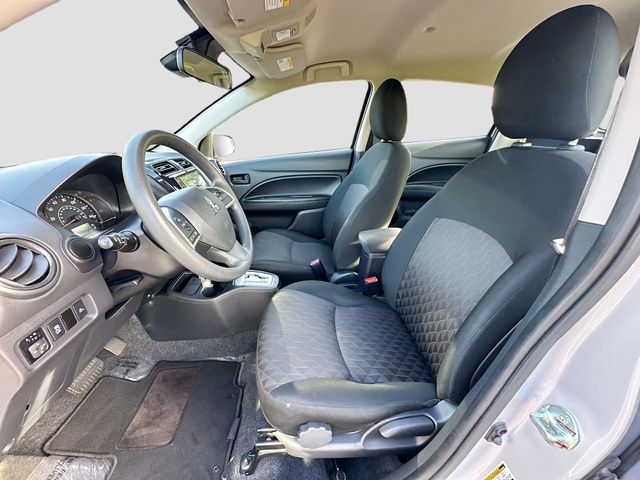 Vehicle image 25 of 32