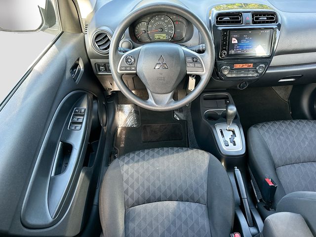 Vehicle image 15 of 32