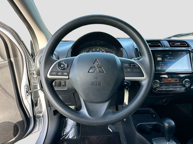 Vehicle image 17 of 32