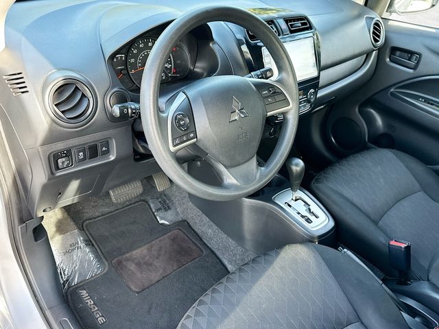 Vehicle image 16 of 32