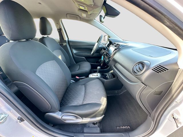 Vehicle image 13 of 32