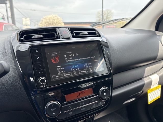 Vehicle image 27 of 32