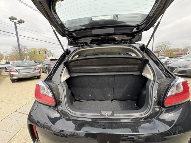 Vehicle image 12 of 32